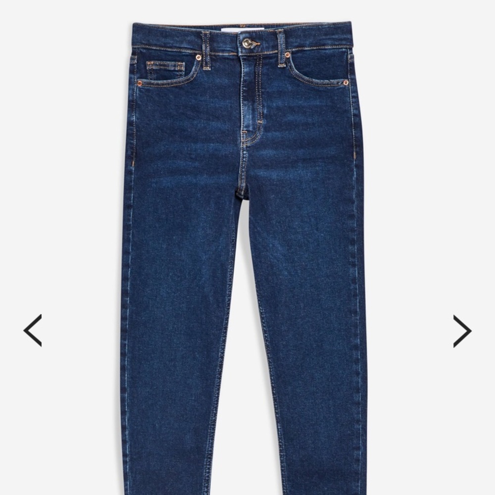 🌸 BNWT TOPSHOP High-Waisted Jeans 🌸